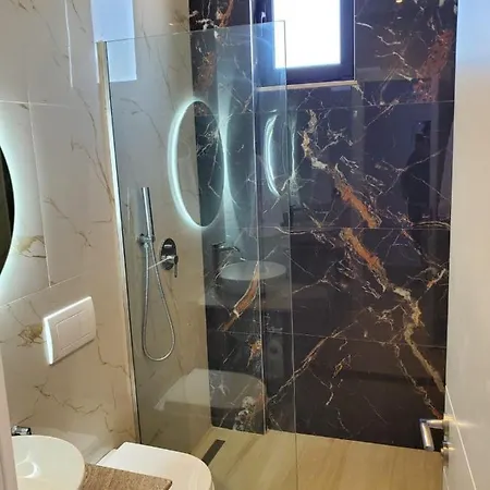 Gl Hotel Ksamil