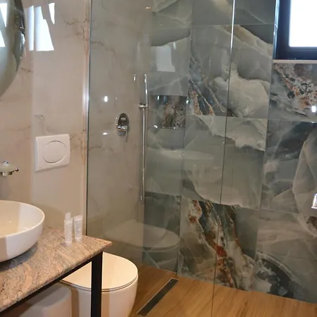Gl Hotel Ksamil