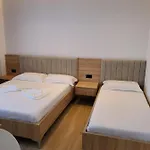 Gl Hotel