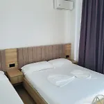 Hotel Gl *